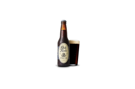 Fles donker porterbier van ocho reales