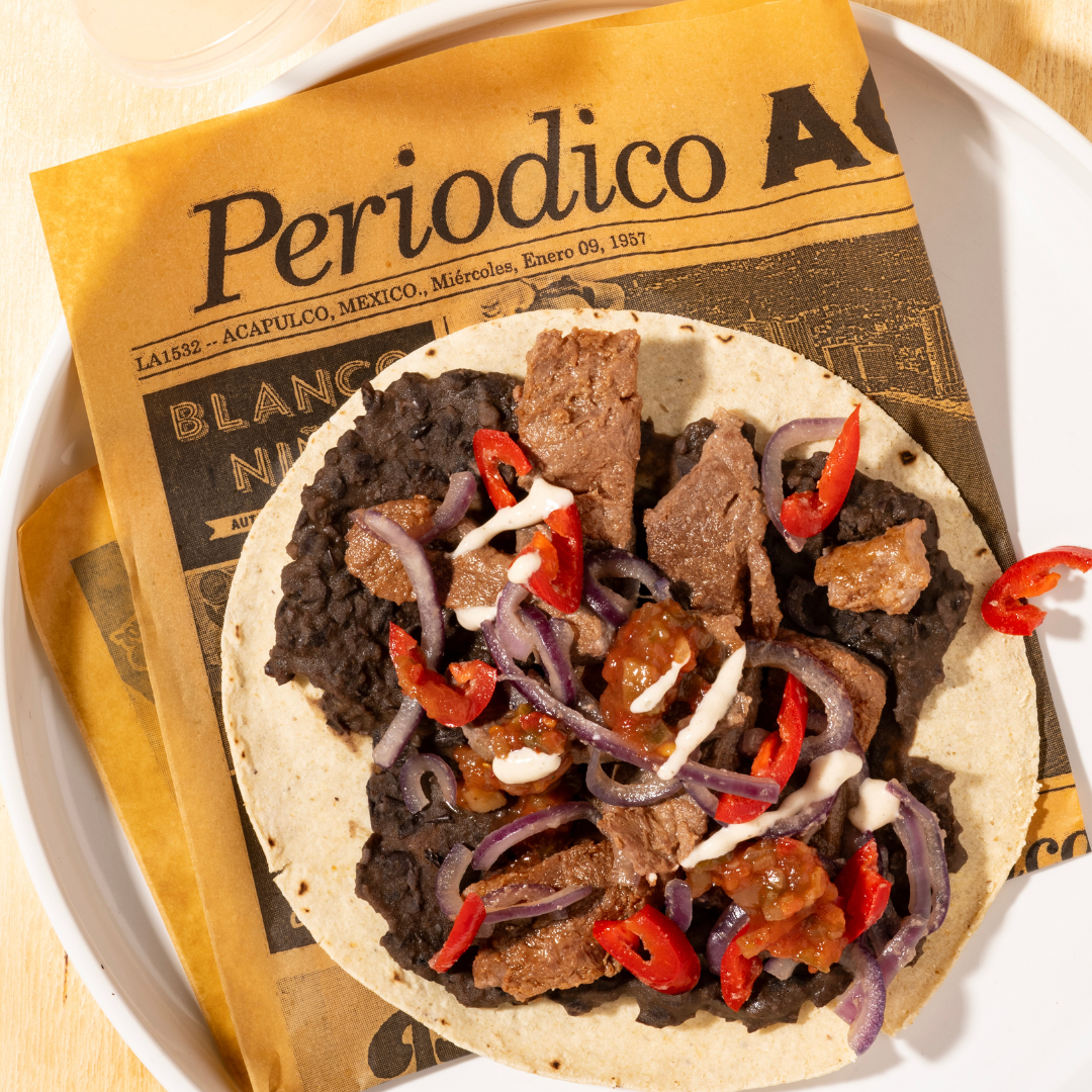 Taco mexicain avec sauce verte et salsa | LA Streetfood