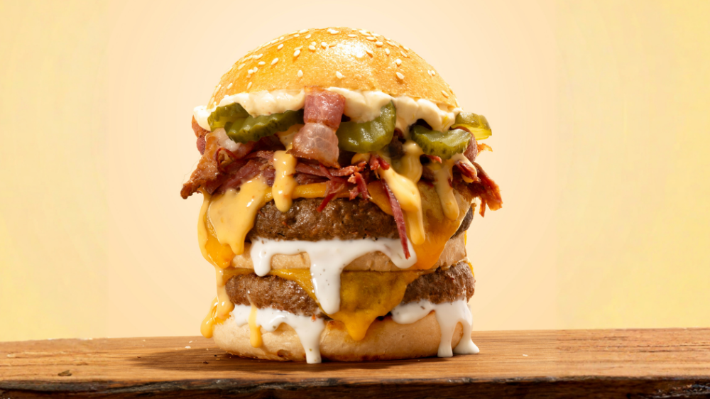 Loaded steakhouse burger | LA Streetfood