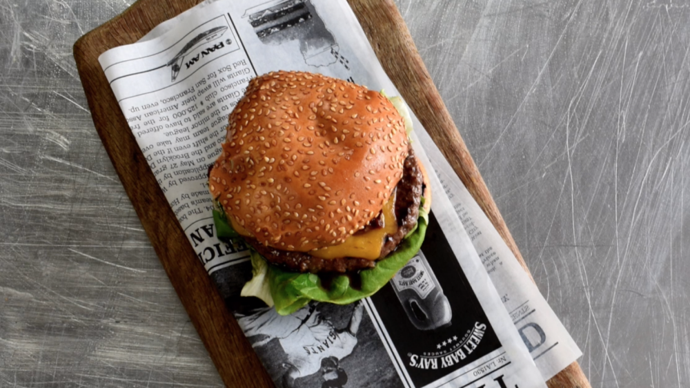 Hamburger Portland Style met bacon en ui | LA Streetfood