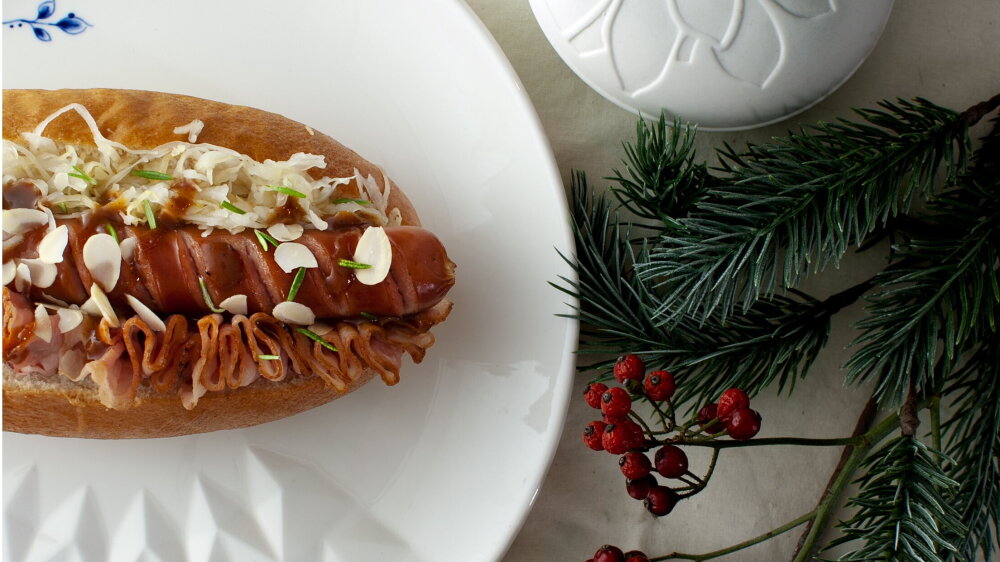 Checkpoint Charlie Hotdog | LA Streetfood