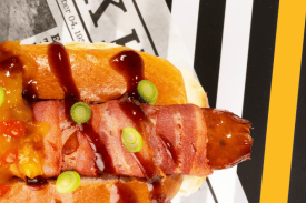Broodje hotdog met bacon | LA Streetfood