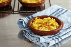 Macaroni met kaas in een schaal | LA Streetfood