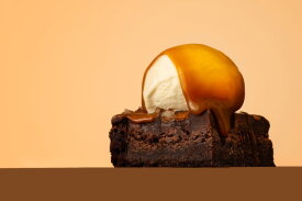Caramel Brownie met vanille-ijs perfect horeca nagerecht | LA Streetfood