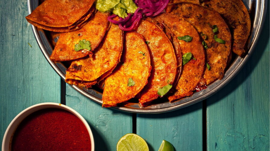 Birria Tacos streetfood trend | LA Streetfood