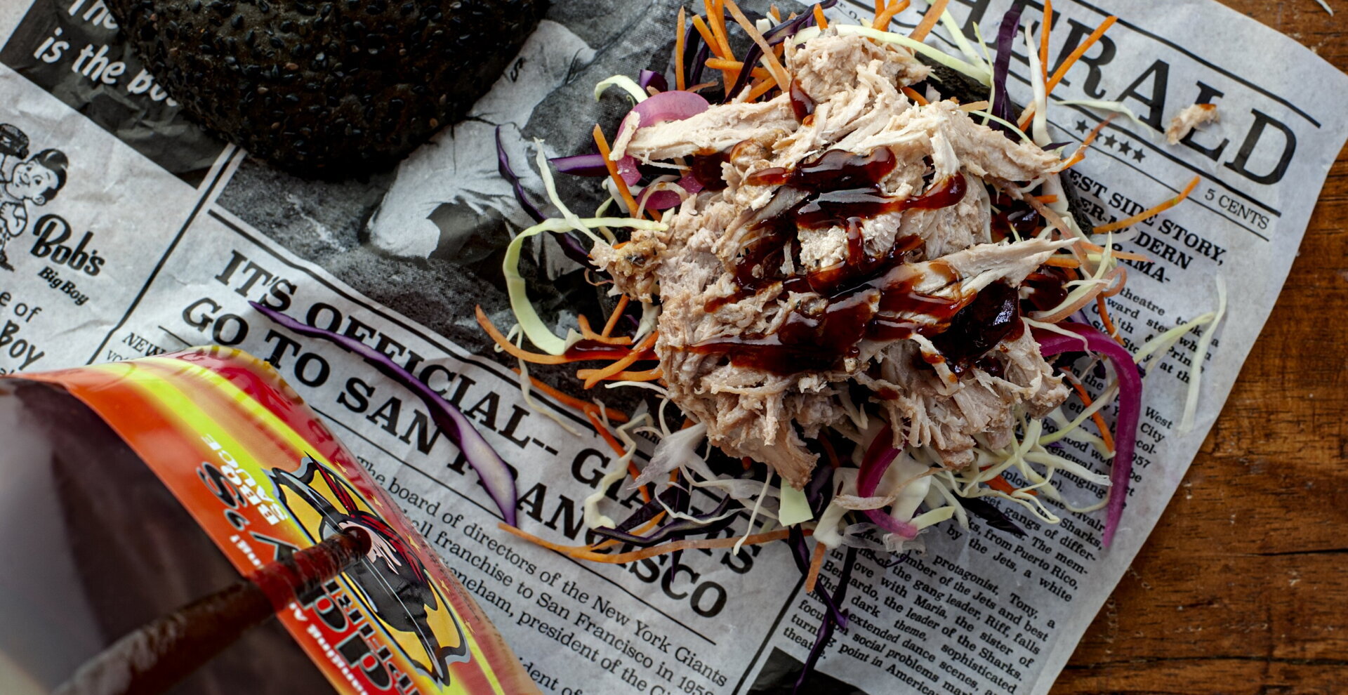 Eddy's BBQ sauce with pulled pork | LA Streetfood