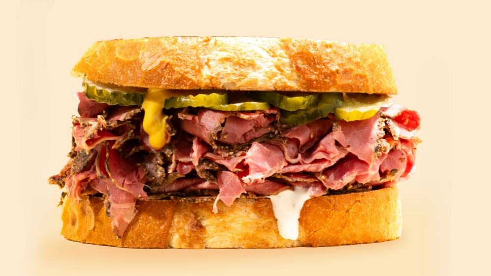 Pastrami Dill Pickle Sandwich | LA Streetfood