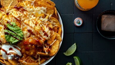 Tropical Nachos met mango