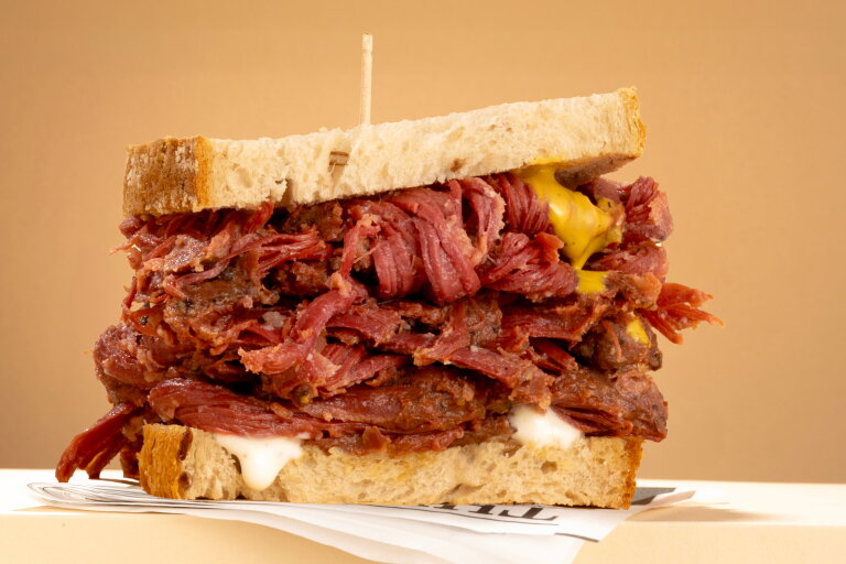 Pulled Brisket American Sandwich | LA Streetfood