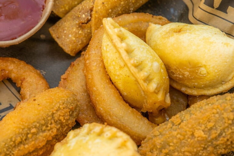 union rings, empanadas, poppers Horeca snacks | LA Streetfood