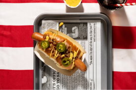 Pain de hot-dog au fromage &eacute;pic&eacute; | LA Streetfood