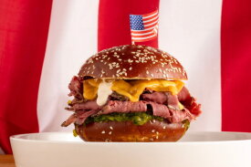 Pastrami sandwich with pickle relish | LA Streetfood