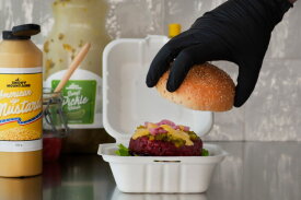 Hamburger bun with American Mustard | LA Streetfood