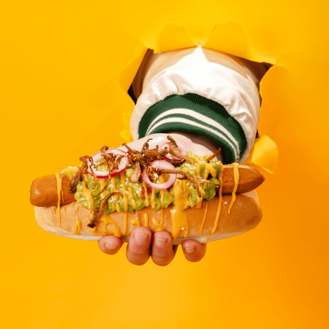 Bekijk onze hotdog recepten | Hotdog in een hand | LA Streetfood