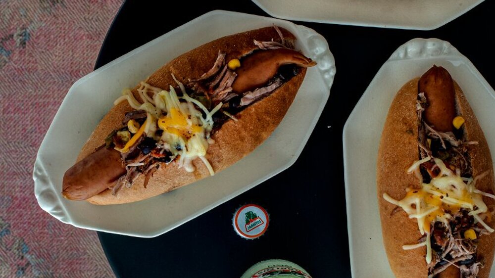 Carnitas Chili Hot Dog | LA Streetfood