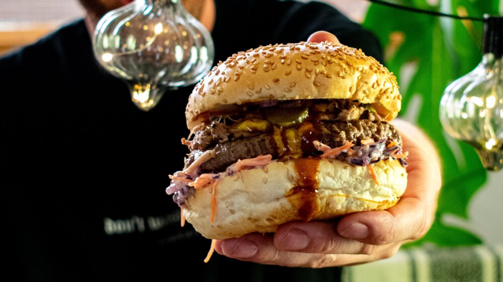 Southern Pork &rsquo;n Beef Burger | LA Streetfood