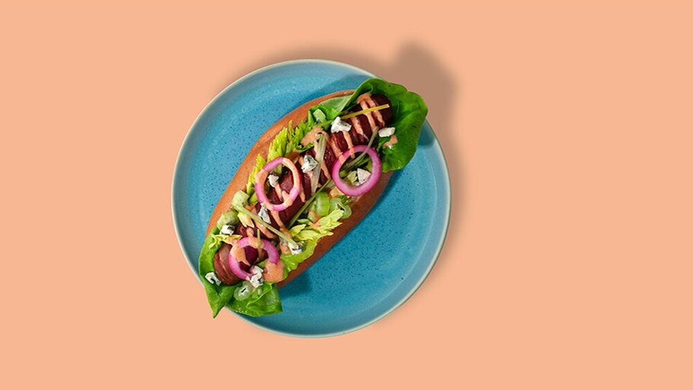 Buffalo Cheese Dog recept | LA Streetfood