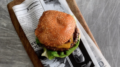 Hamburger Portland Style met bacon en ui | LA Streetfood
