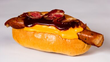 Filthy Chili Cheese Dog | LA Streetfood