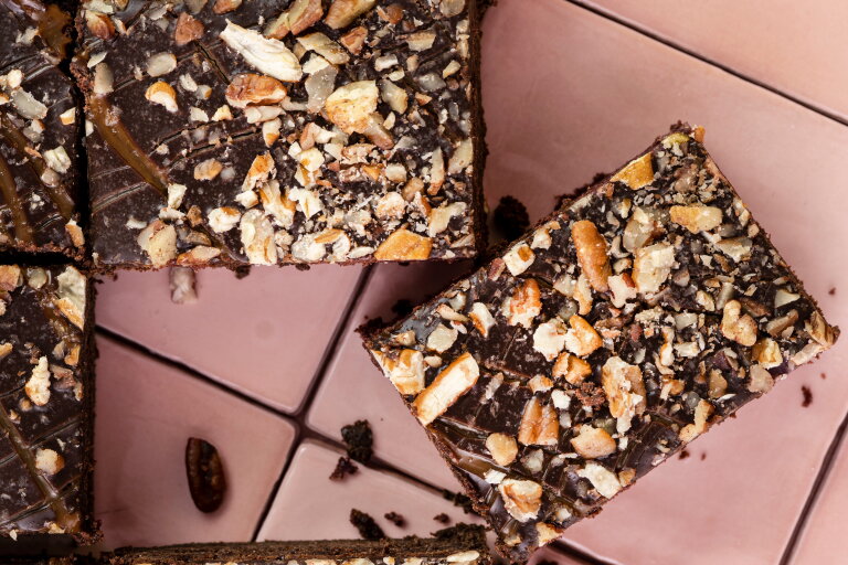 caramel brownie horeca dessert | LA Streetfood