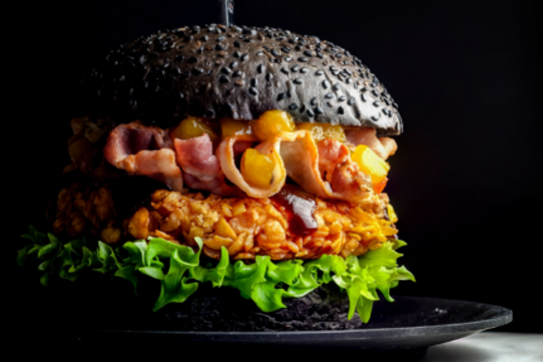 Horeca Kipburger op een Black Burger Bun | LA Streetfood