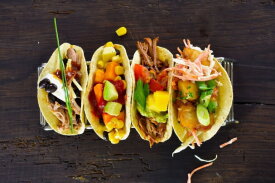 verschillende mini tortilla's met vulling